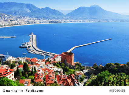 Luxus All-Inclusive Urlaub in der Türkei: Alanya - Hafen und Red Tower