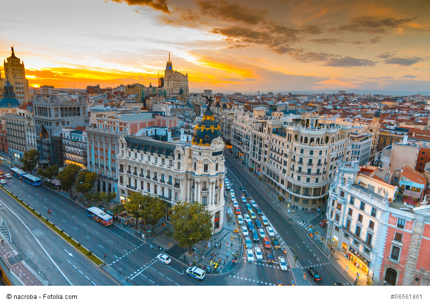 Sonnenuntergang in Madrid, während eines Urlaubs. 