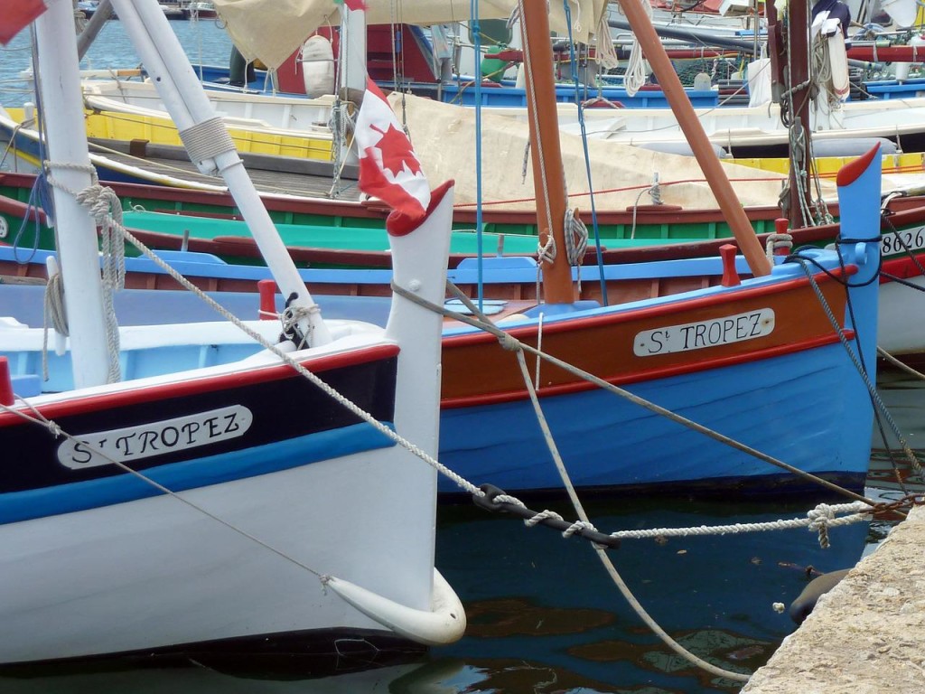 Kleine Boote im Hafen von Saint Tropez, Frankreich