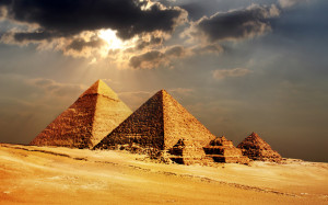 Pyramiden von Gizeh, aufgenommen bei einem Urlaub in Ägypten