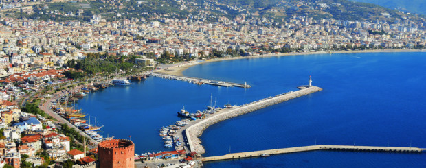 Panoramablick, Hafen von Alanya und Red Tower