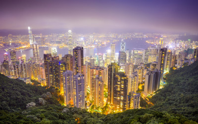 Skyline von Hongkong, aufgenommen in der Nacht vom Victoira Peak
